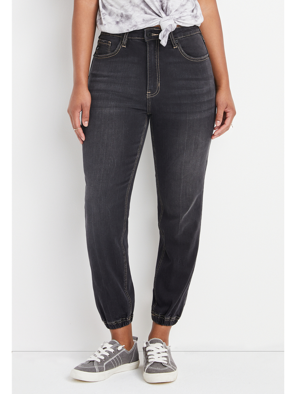 KanCan Exclusively for Maurices Black High Rise Denim Jogger Jeans 25 Elastic